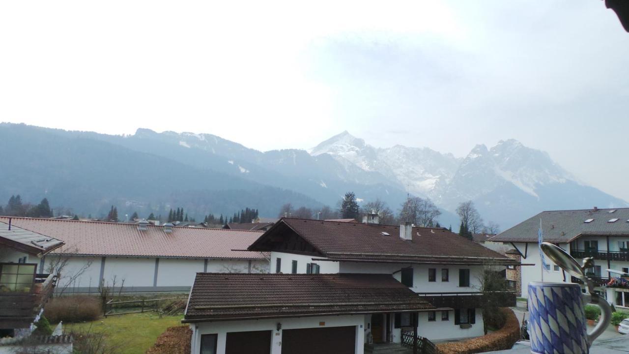 Yeti Lux - Family Garden Lodge Garmisch-Partenkirchen Exterior foto